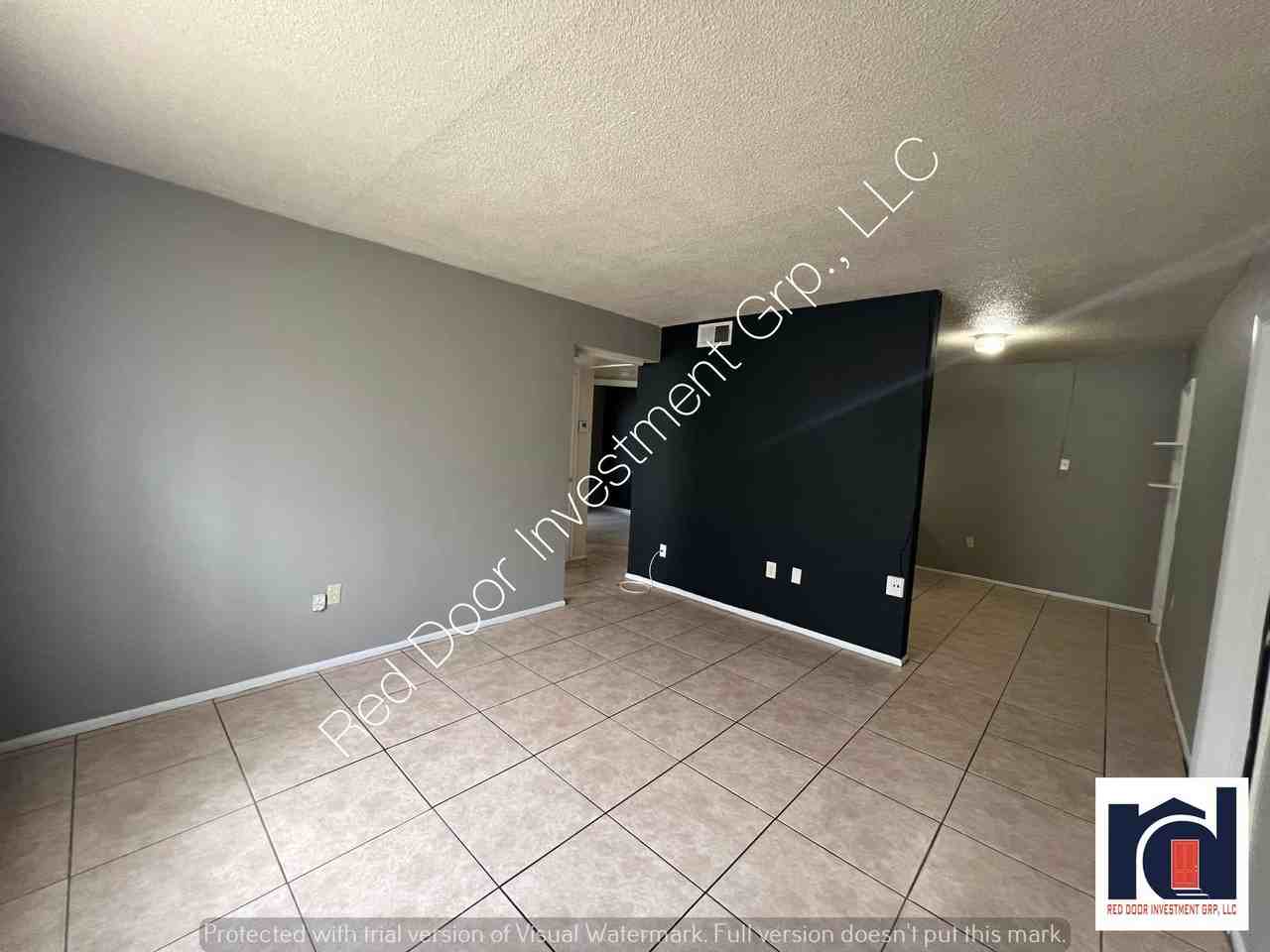 800 N Hastings St #001 - Photo 5 of 26