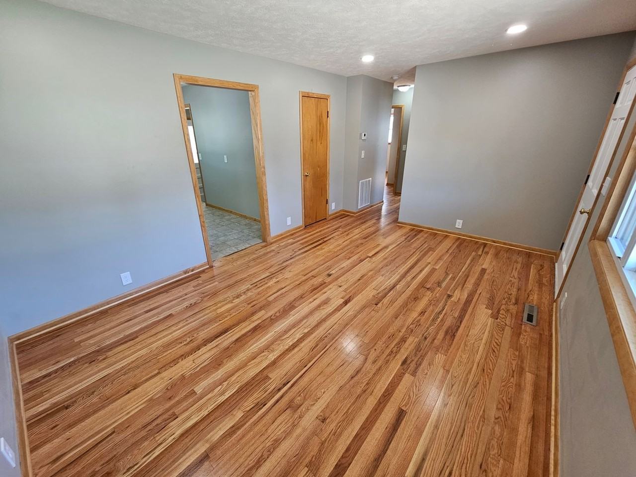 1357 Fogarty Dr - Photo 4 of 22