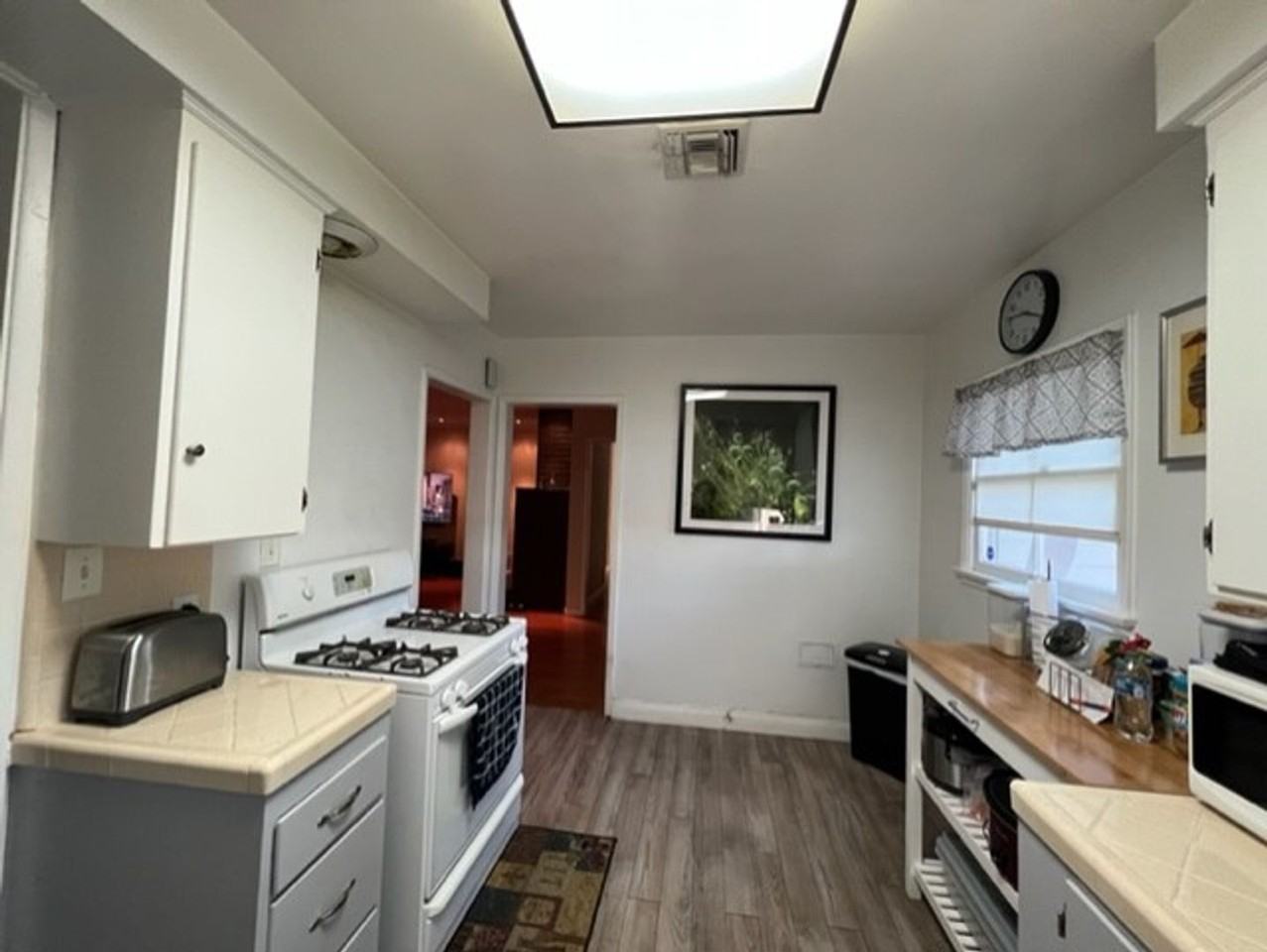 5172 Wroxton Drive - Photo 3 of 39