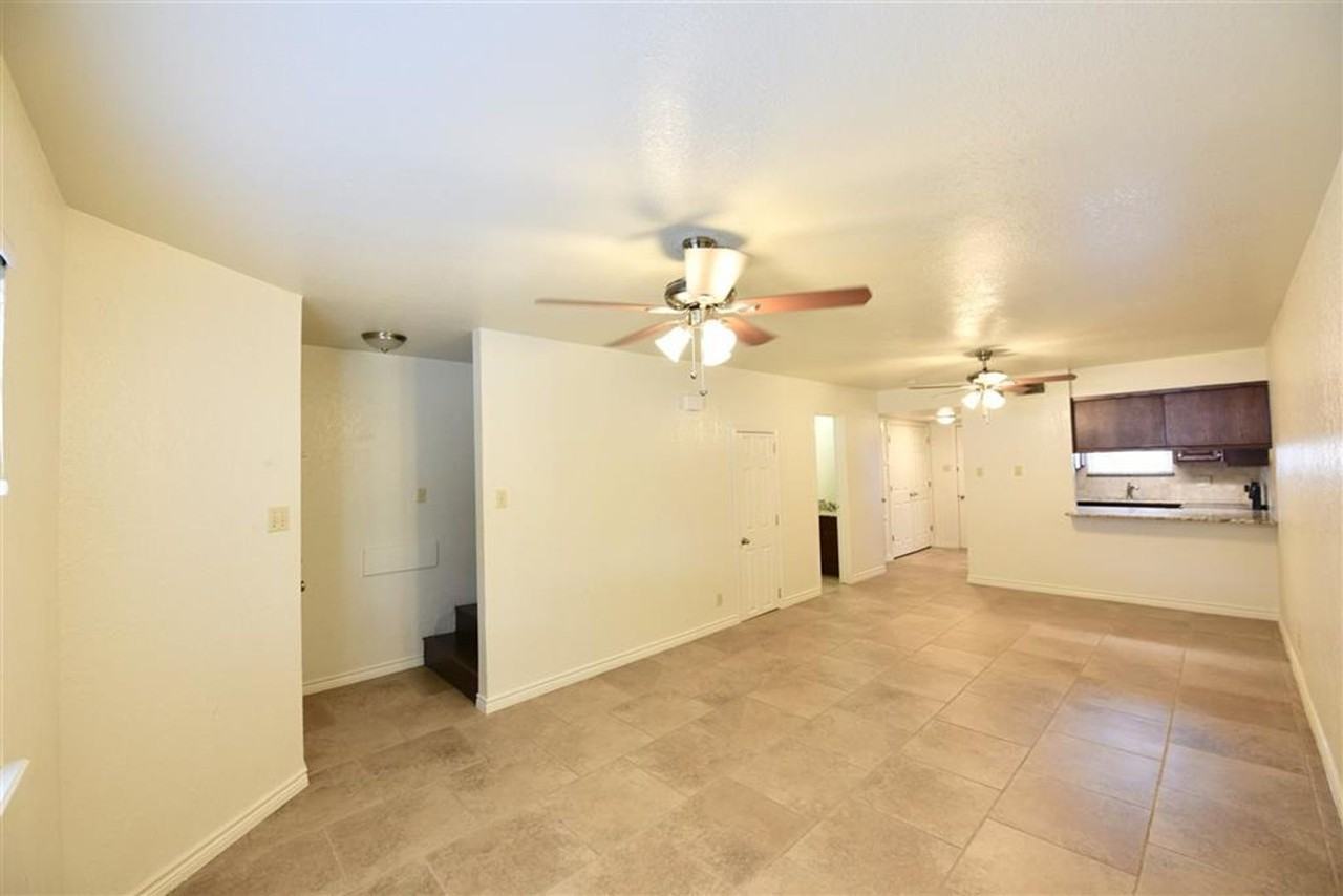 113 Rhonda St Apt B - Photo 6 of 20