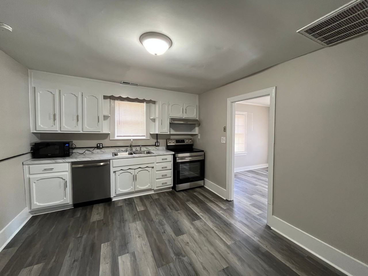 5060 Rawlings Rd - Photo 2 of 15