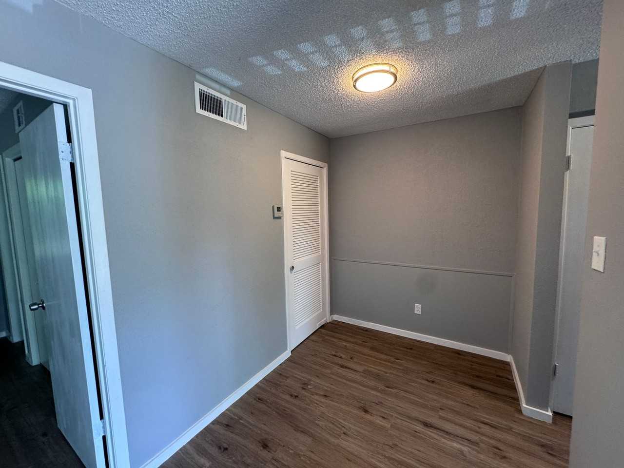 309 E Dean Ave #2 - Photo 6 of 13