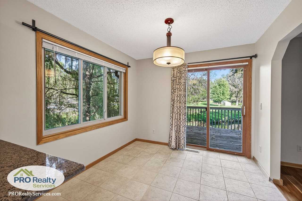 12152 Robin Rd - Photo 5 of 29