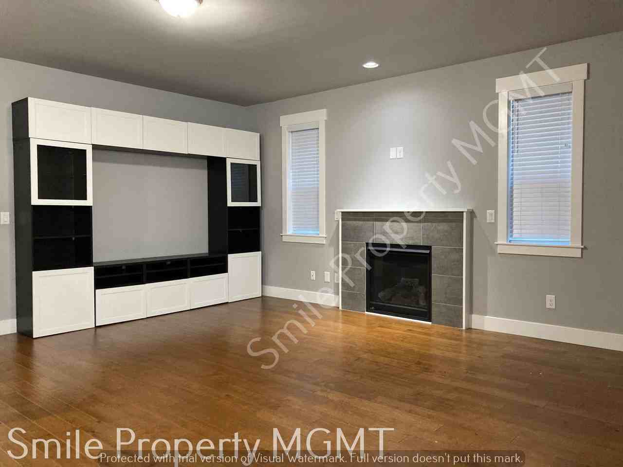 7863 Se Raymond St - Photo 2 of 10