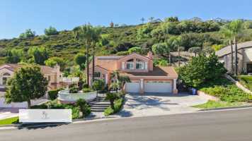 featured image of 19922 E Country Hollow Dr