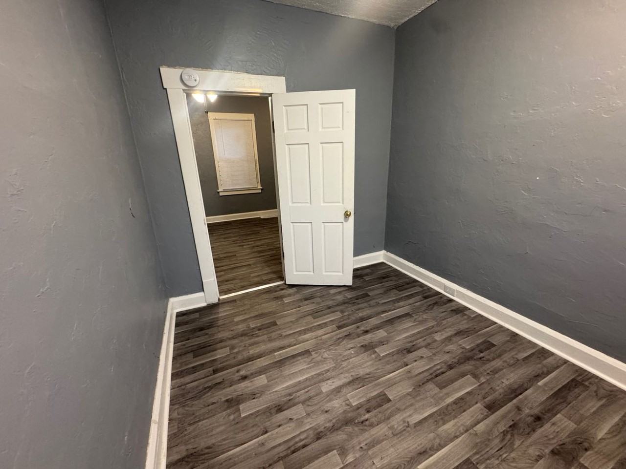 6107 Fullerton Ave - Photo 7 of 21