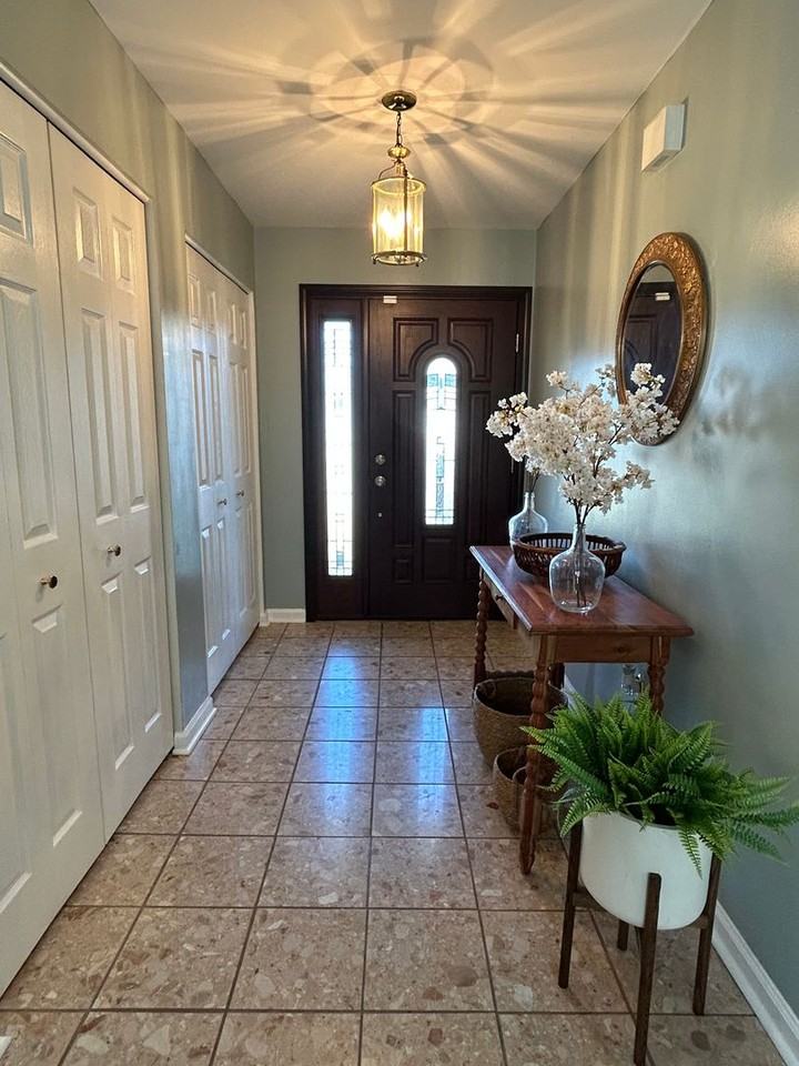 116 Kane Dr - Photo 3 of 32