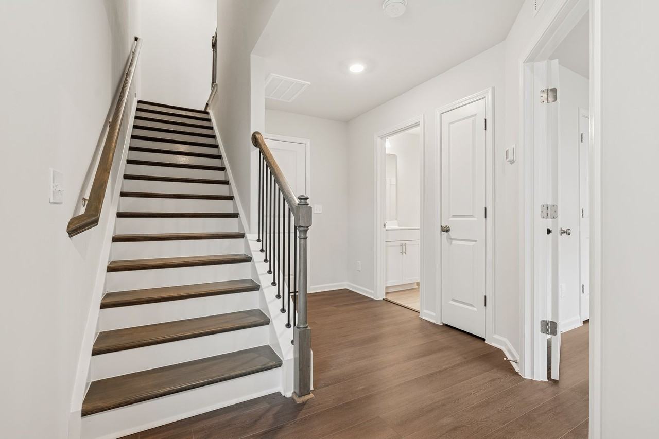 4009 Silver Oak Ln - Photo 2 of 22