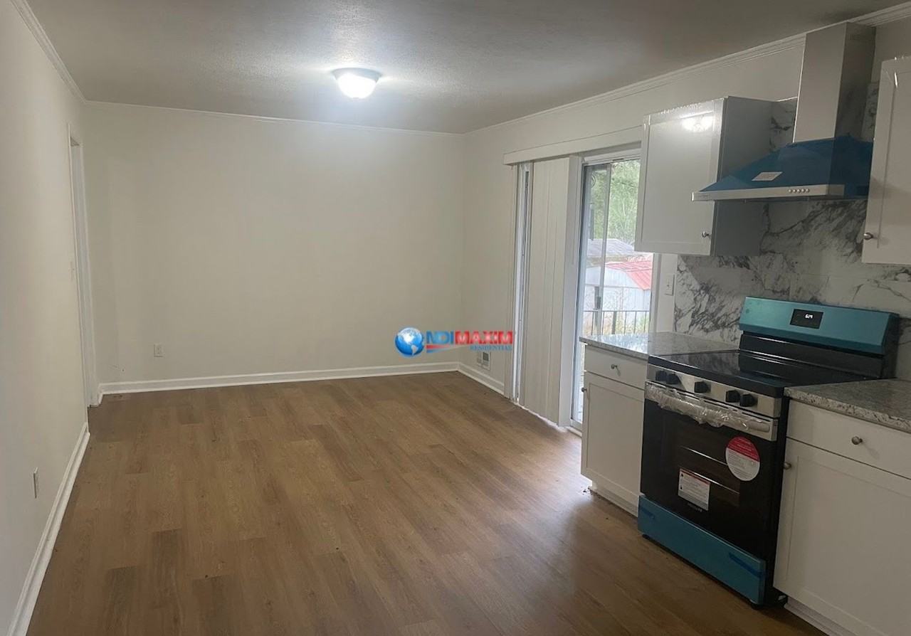 239 Andrea Circle Northwest - Photo 4 of 19