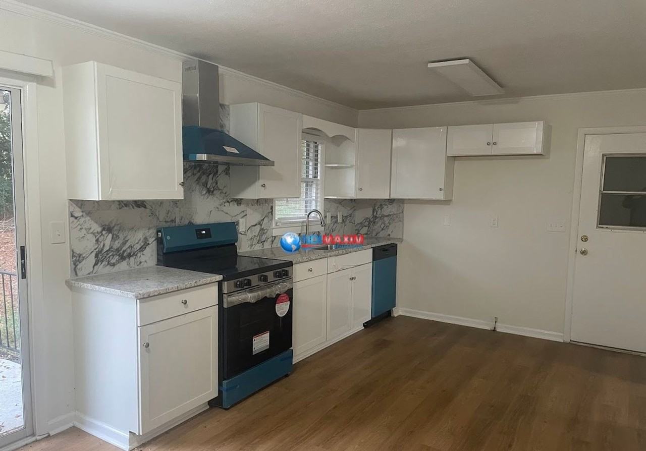 239 Andrea Circle Northwest - Photo 5 of 19