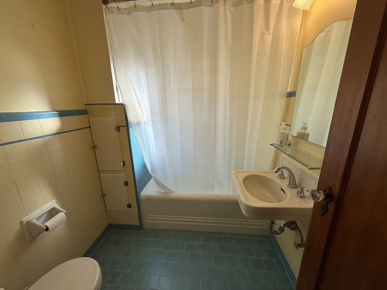 8 Harrison St - Photo 7 of 18