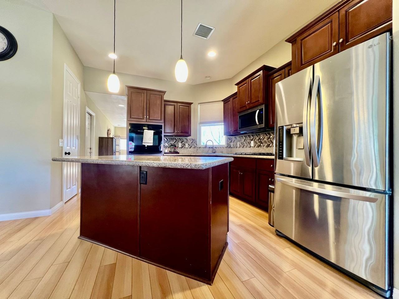 72400 Cactus Drive - Photo 3 of 35