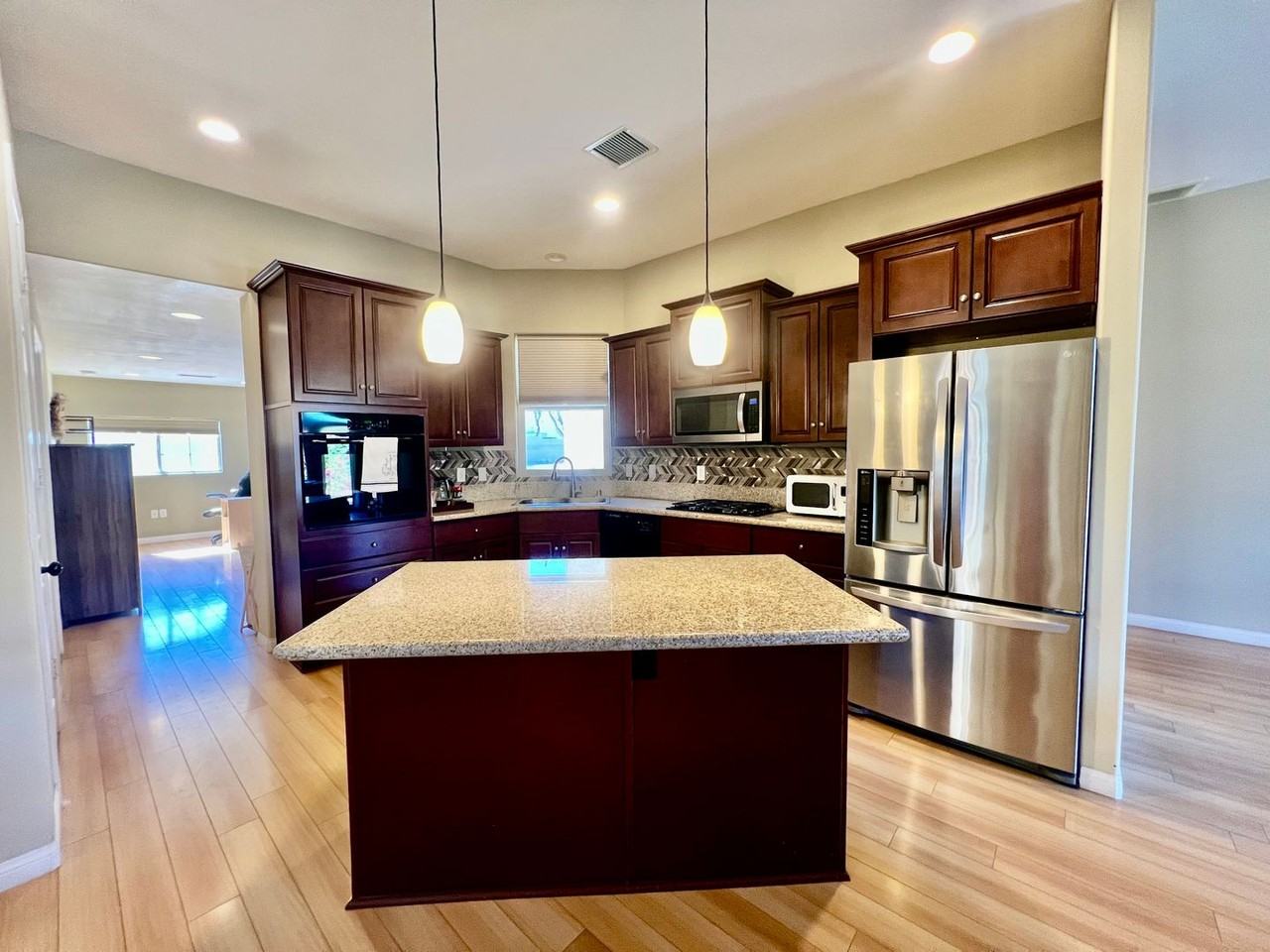 72400 Cactus Drive - Photo 5 of 35