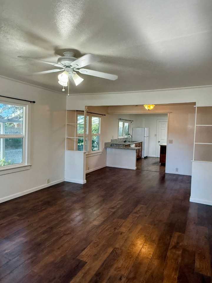 1570 Nord Avenue - Photo 4 of 30