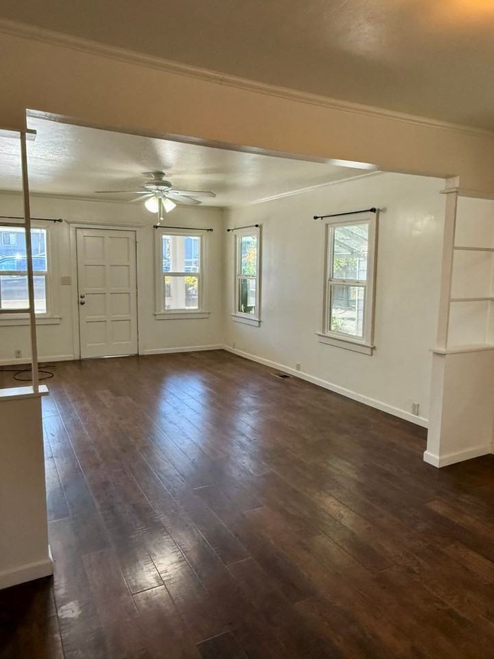 1570 Nord Avenue - Photo 7 of 30