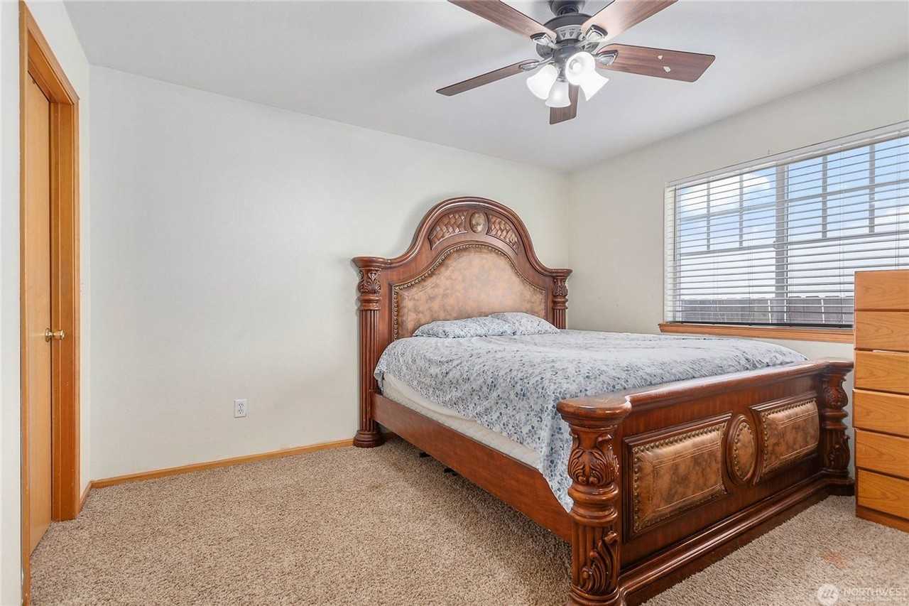 1339 Spruce Street - Photo 6 of 25