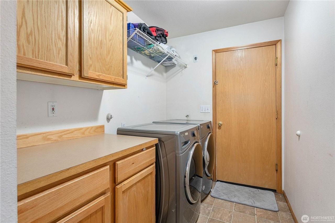 1339 Spruce Street - Photo 7 of 25