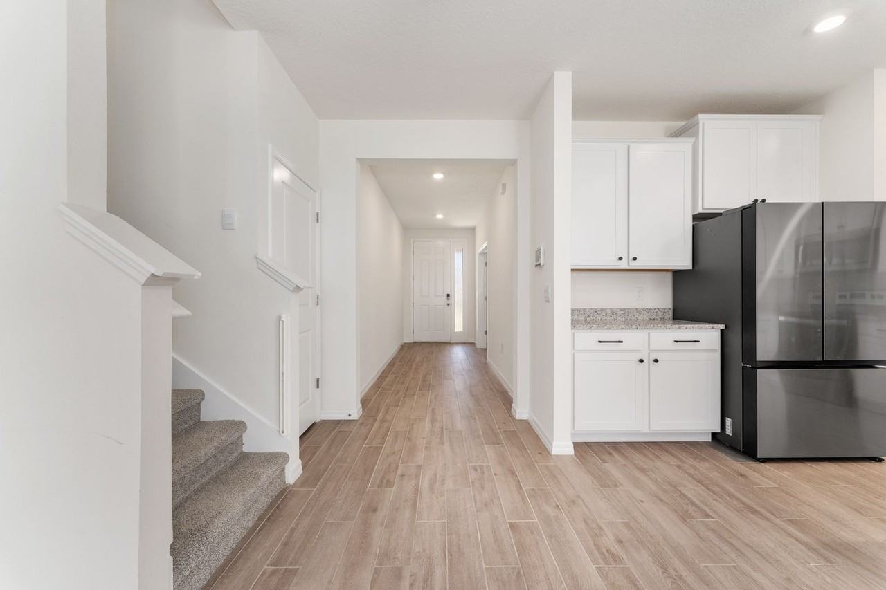 1386 Nw 132nd Cir - Photo 7 of 50