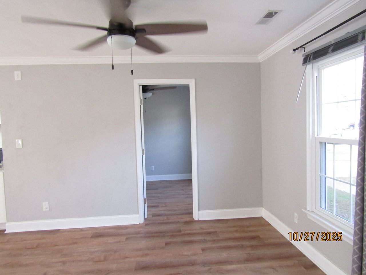 1101 Warner Hall Dr - Photo 2 of 38