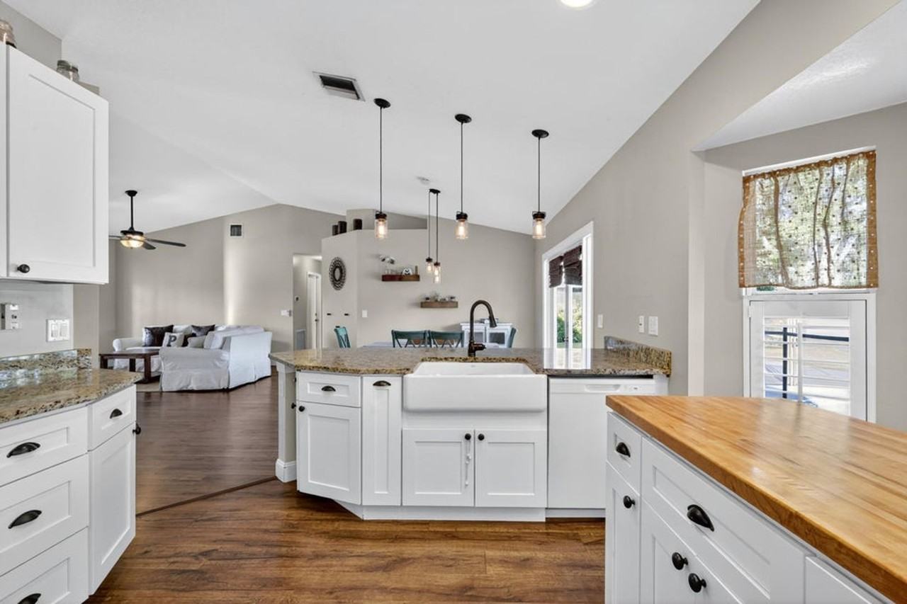 151 Monterey Way - Photo 2 of 30