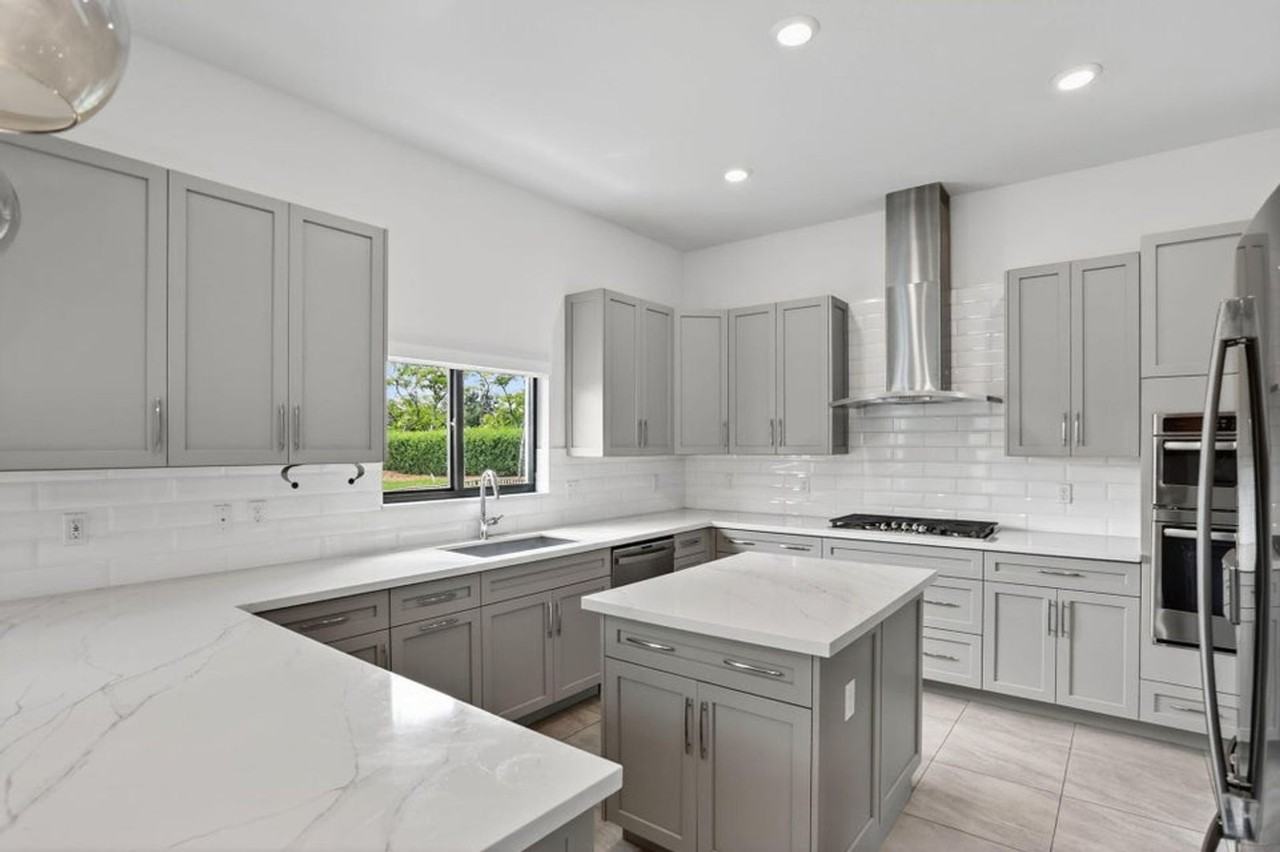 10990 Oceano Way - Photo 2 of 30