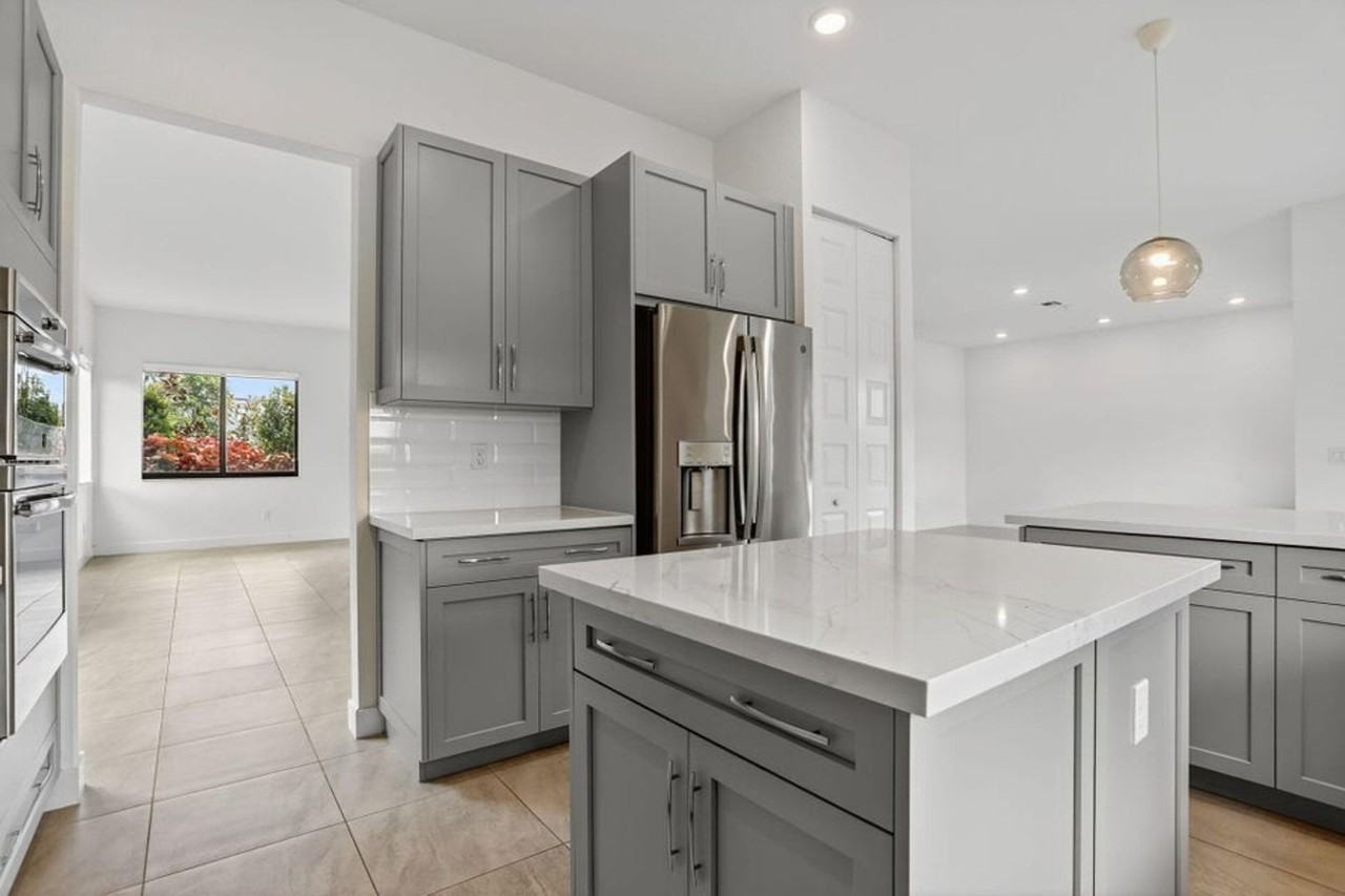 10990 Oceano Way - Photo 3 of 30