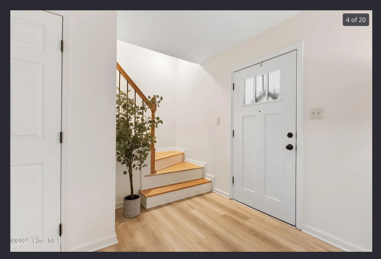 601 Country Ln - Photo 3 of 17