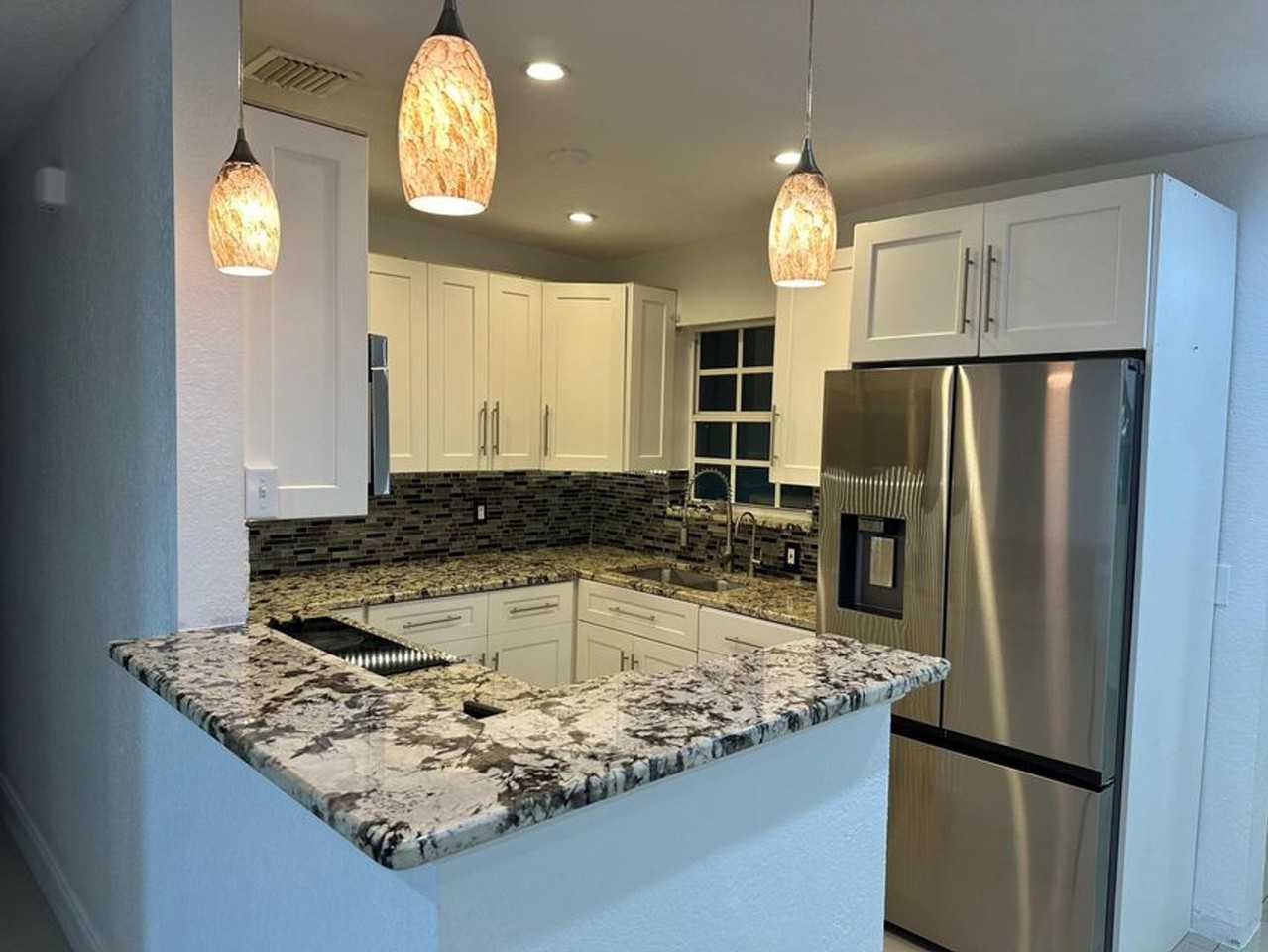 104 Ne 16th Ave - Photo 2 of 20