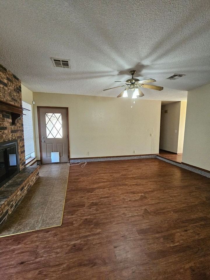 1927 Wilmington Court - Photo 6 of 16