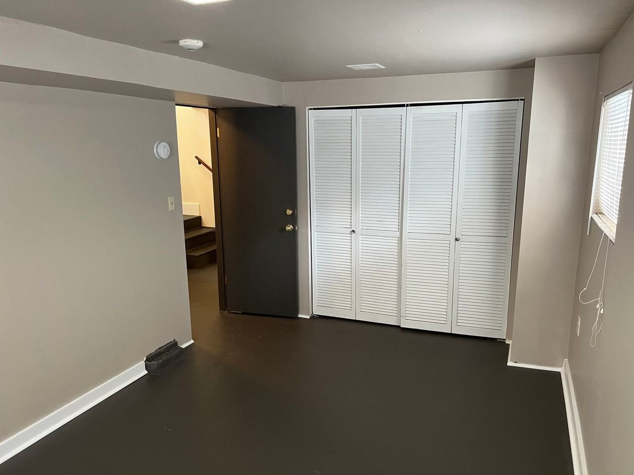 4533 19th Ave Ne - Photo 6 of 17