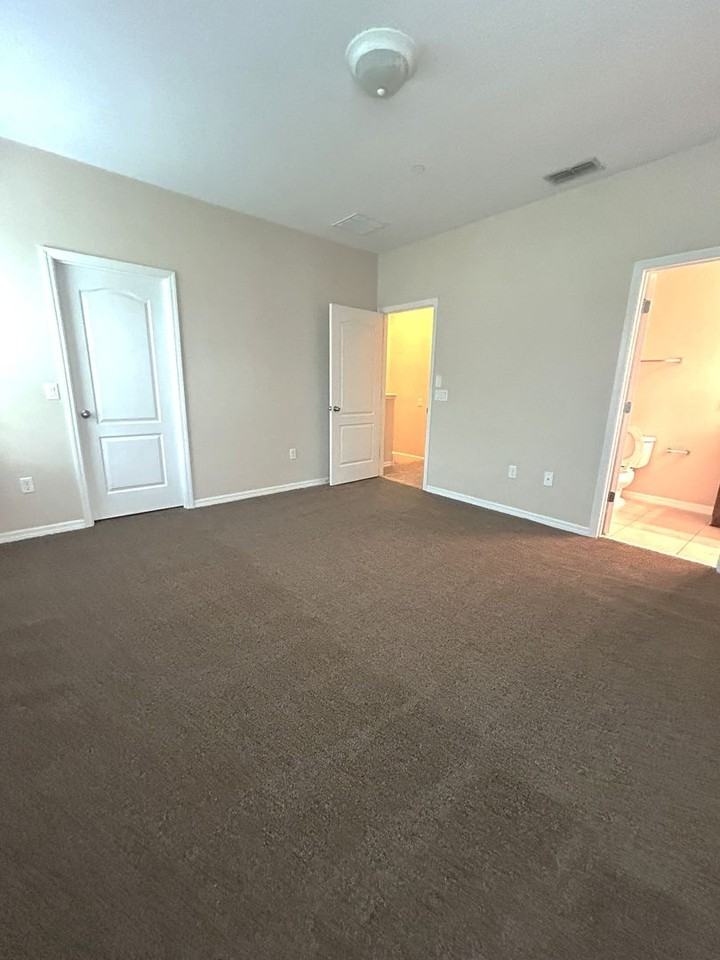 8265 Maritime Flag Street - Photo 7 of 16