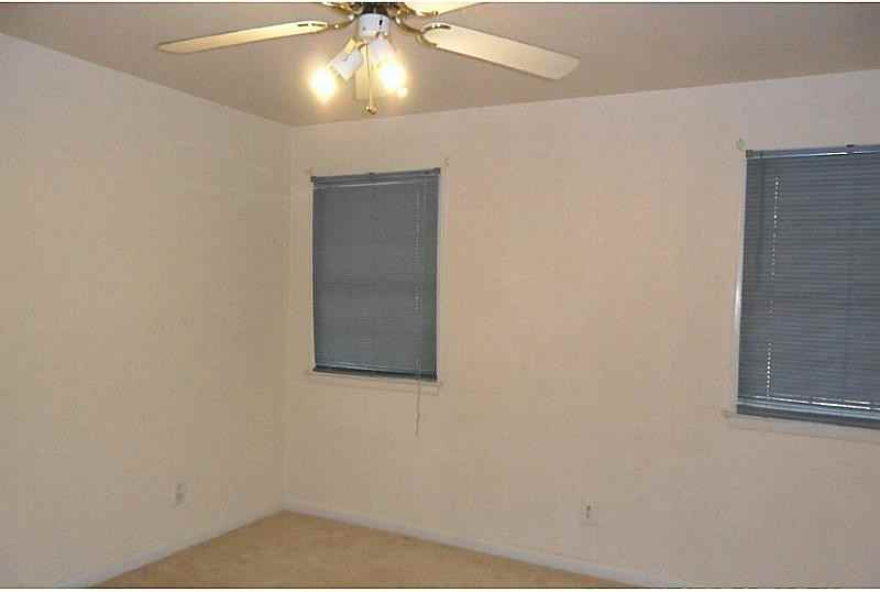 4829 Woodhurst Way - Photo 5 of 10