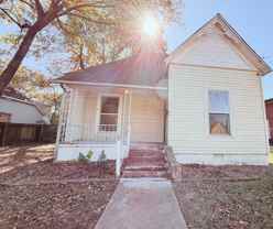 833 W Oak Ave - Photo 1 of 1