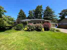 featured image of 960 Ne 108th Ave
