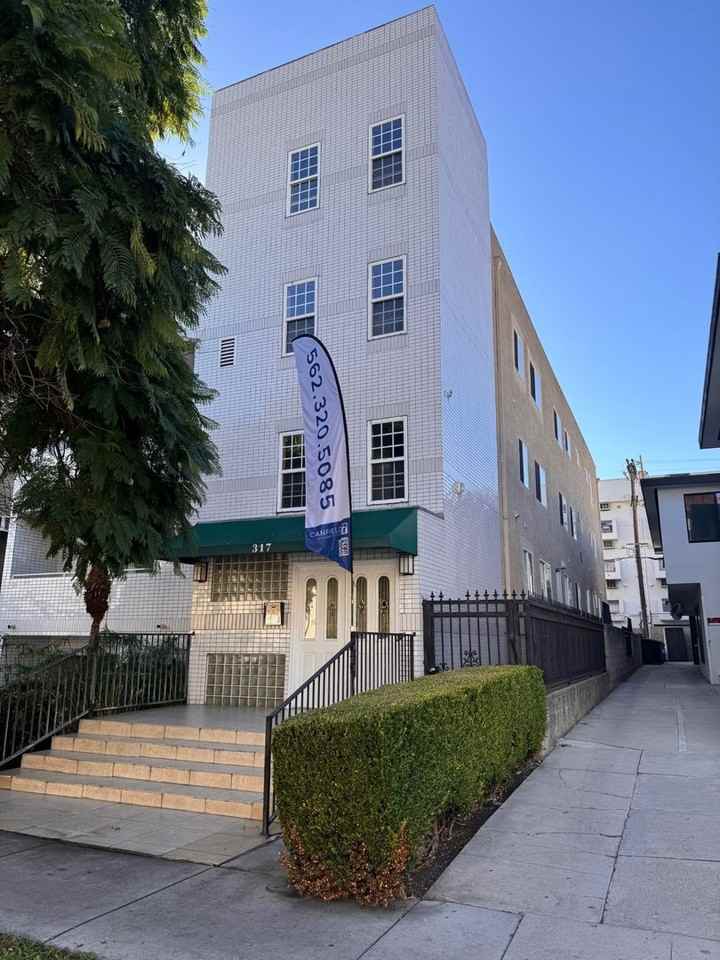 317 S Hamel Rd - Photo 7 of 11