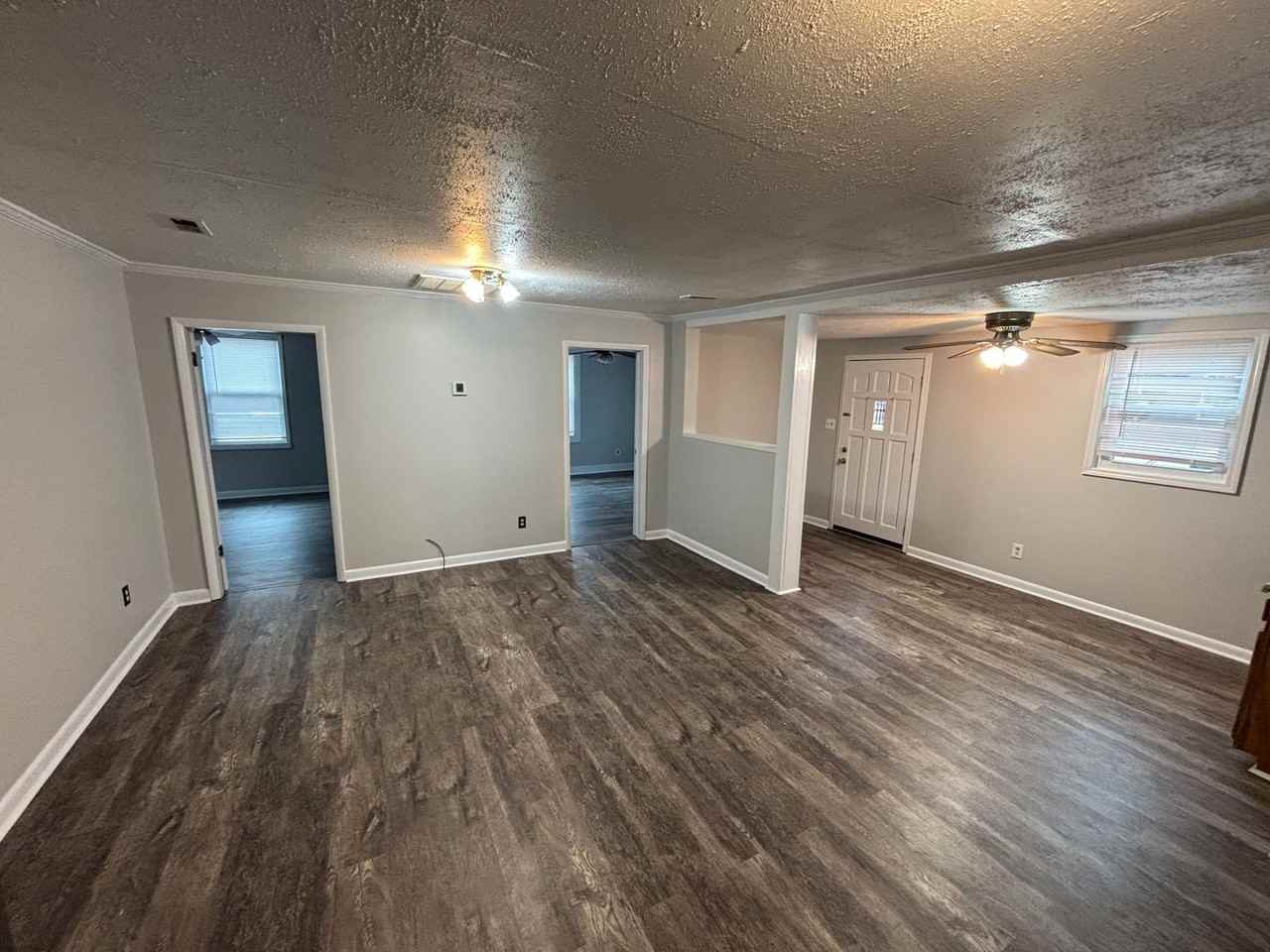 92 C St Sw - Photo 4 of 11