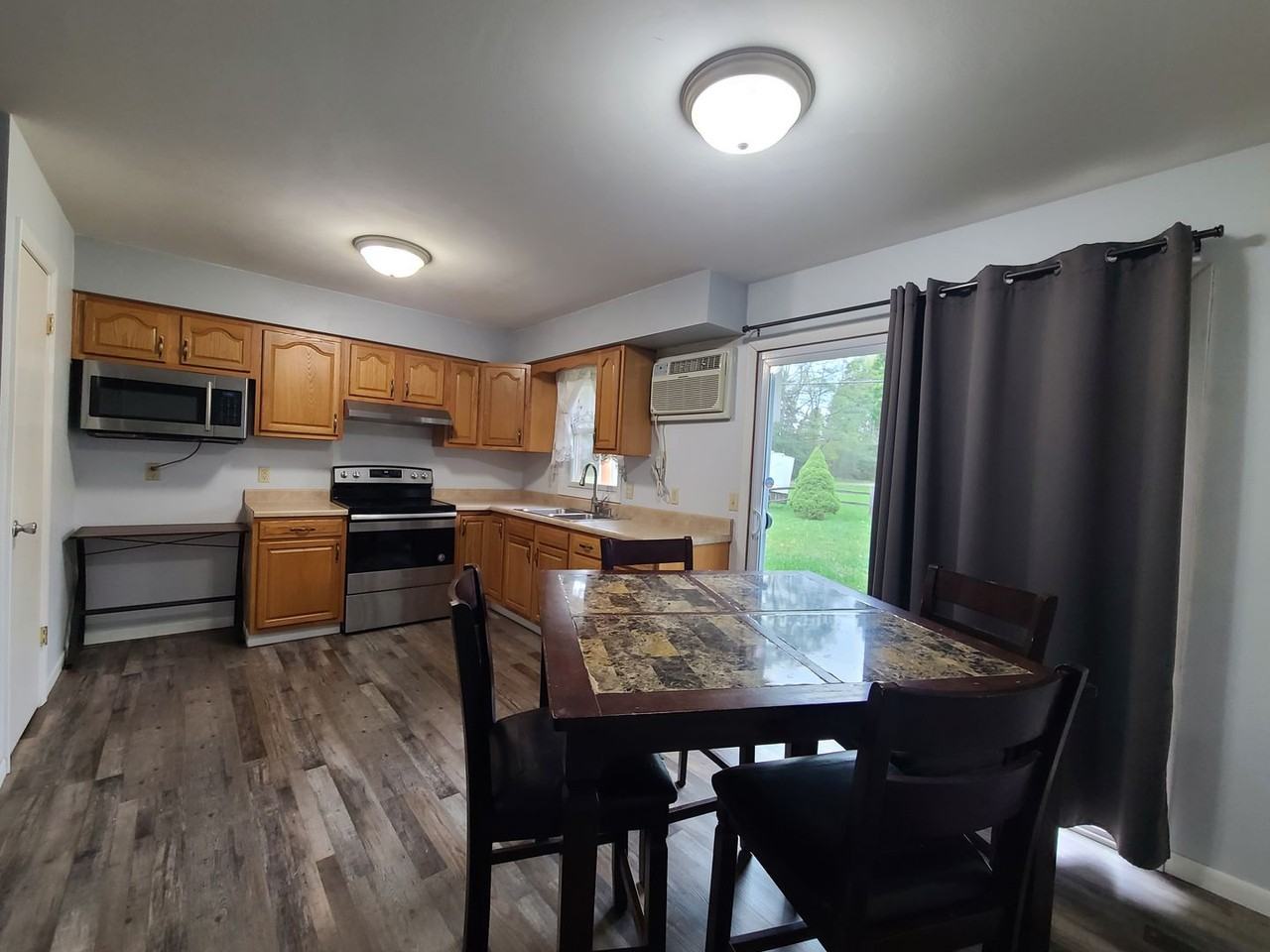 2195 W Glenlord Rd - Photo 3 of 15