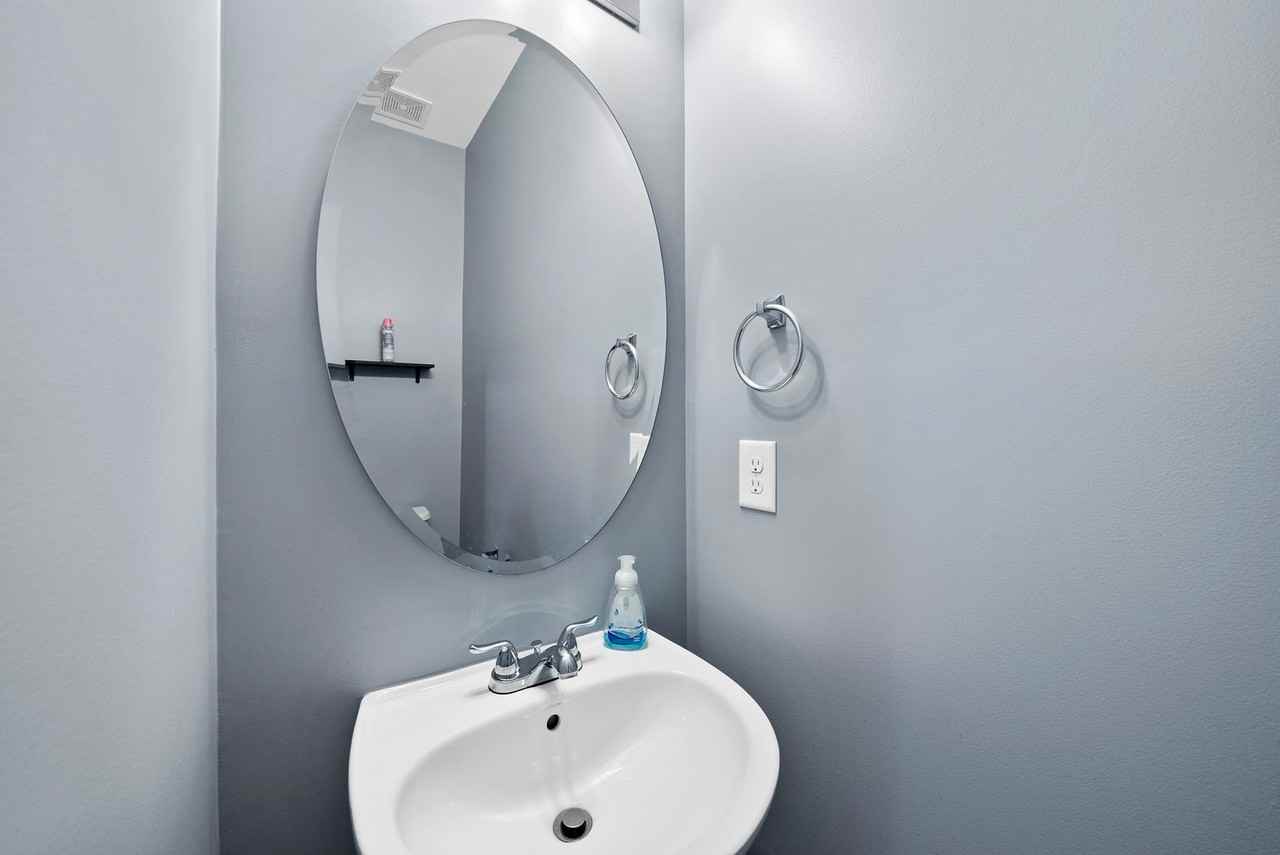 8341 Hollister Hills Dr - Photo 5 of 30