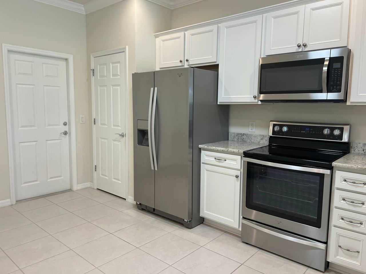 13565 Piero St - Photo 7 of 50