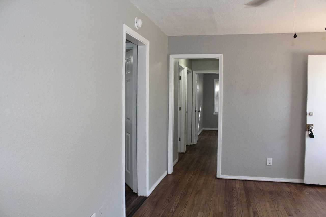 3508 Woodside Dr - Photo 5 of 21