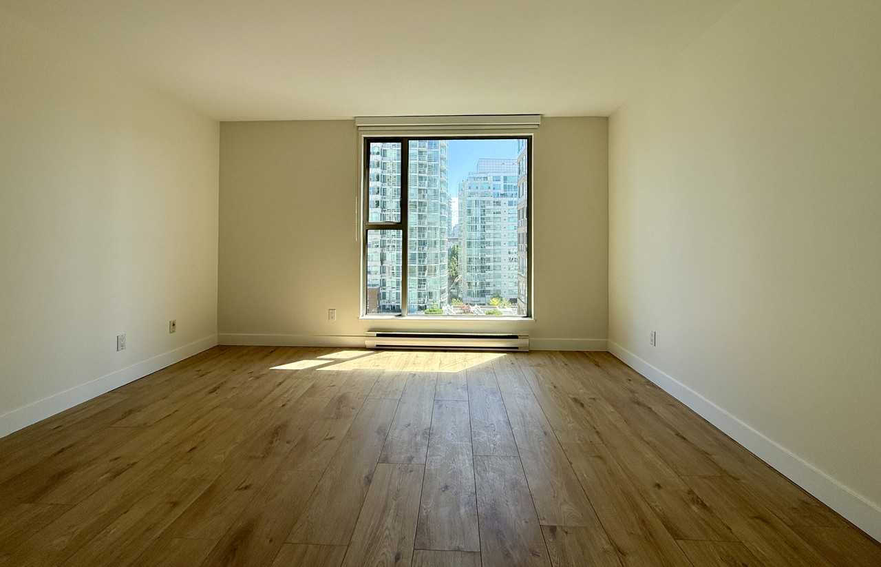 990 Beach Avenue #903 - Photo 4 of 22