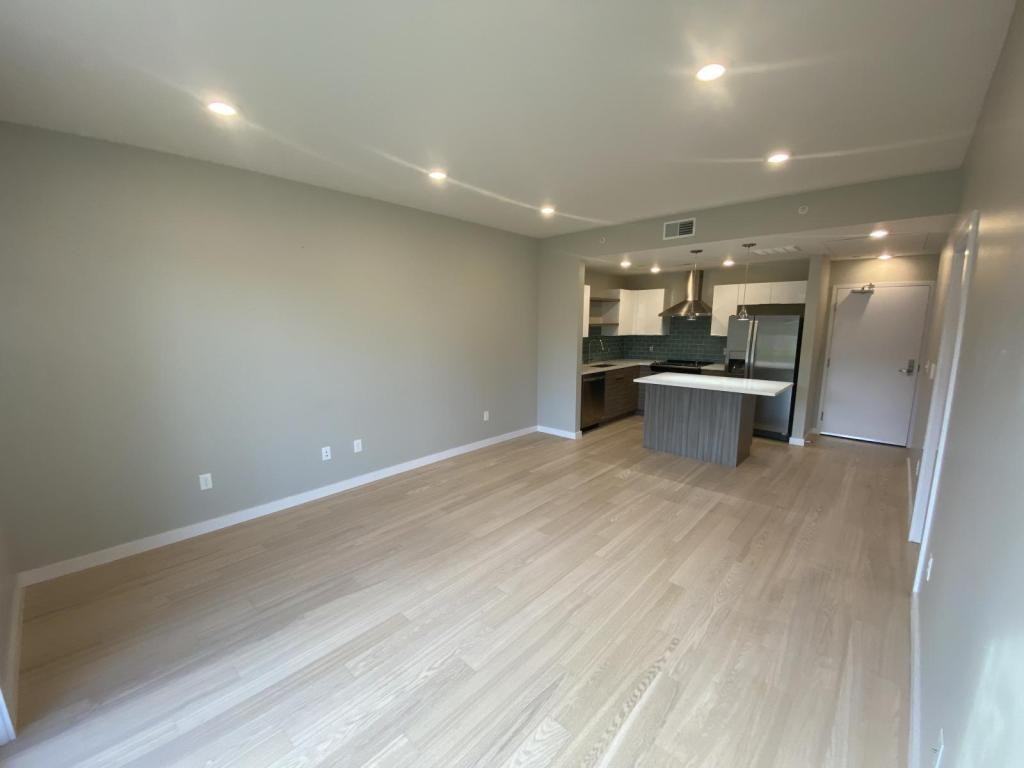 476 Enterprise Boulevard - Photo 4 of 13