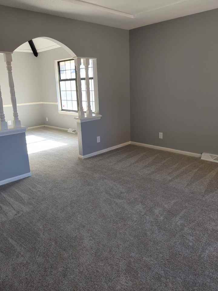 3305 S Oxford Ave - Photo 3 of 15