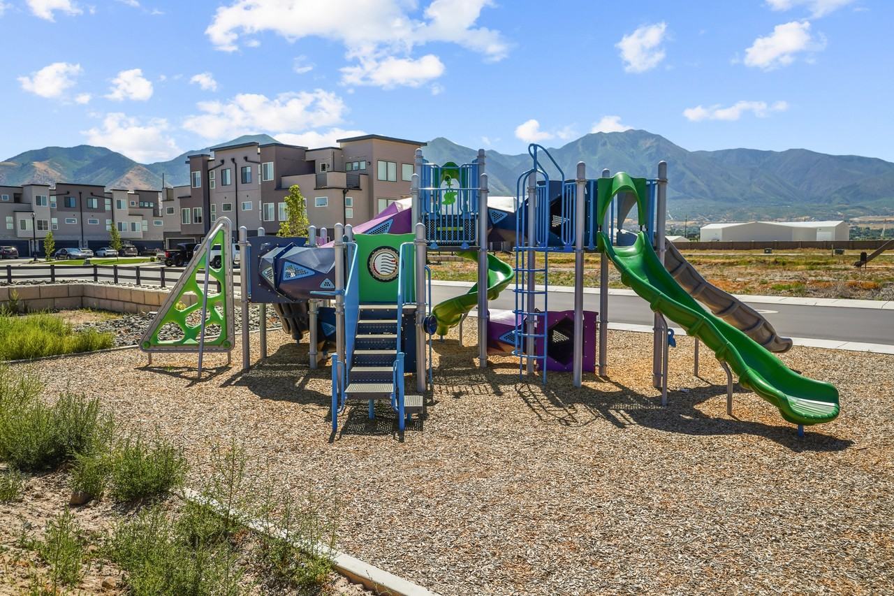 489 Wn #27 - Photo 3 of 41