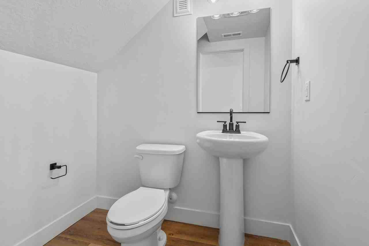 489 Wn #27 - Photo 7 of 41