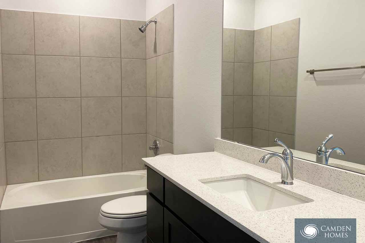 2340 Brandon St - Photo 3 of 13