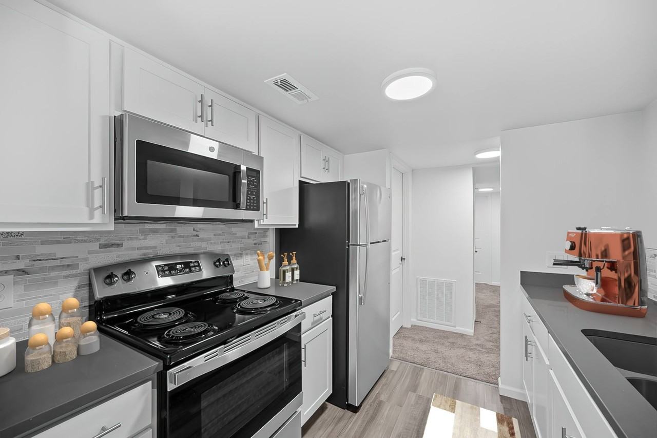 Ivy Hills Living Spaces - Photo 2 of 50