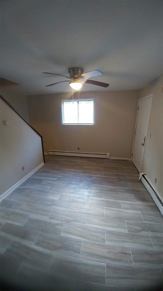 519 Lockhart St #3REAR - Photo 6 of 11