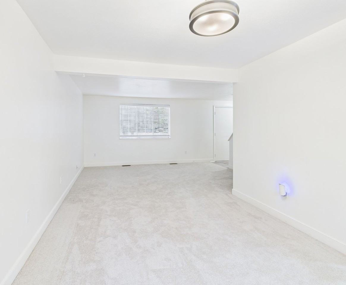 13102 Morning Hill Lane - Photo 6 of 36