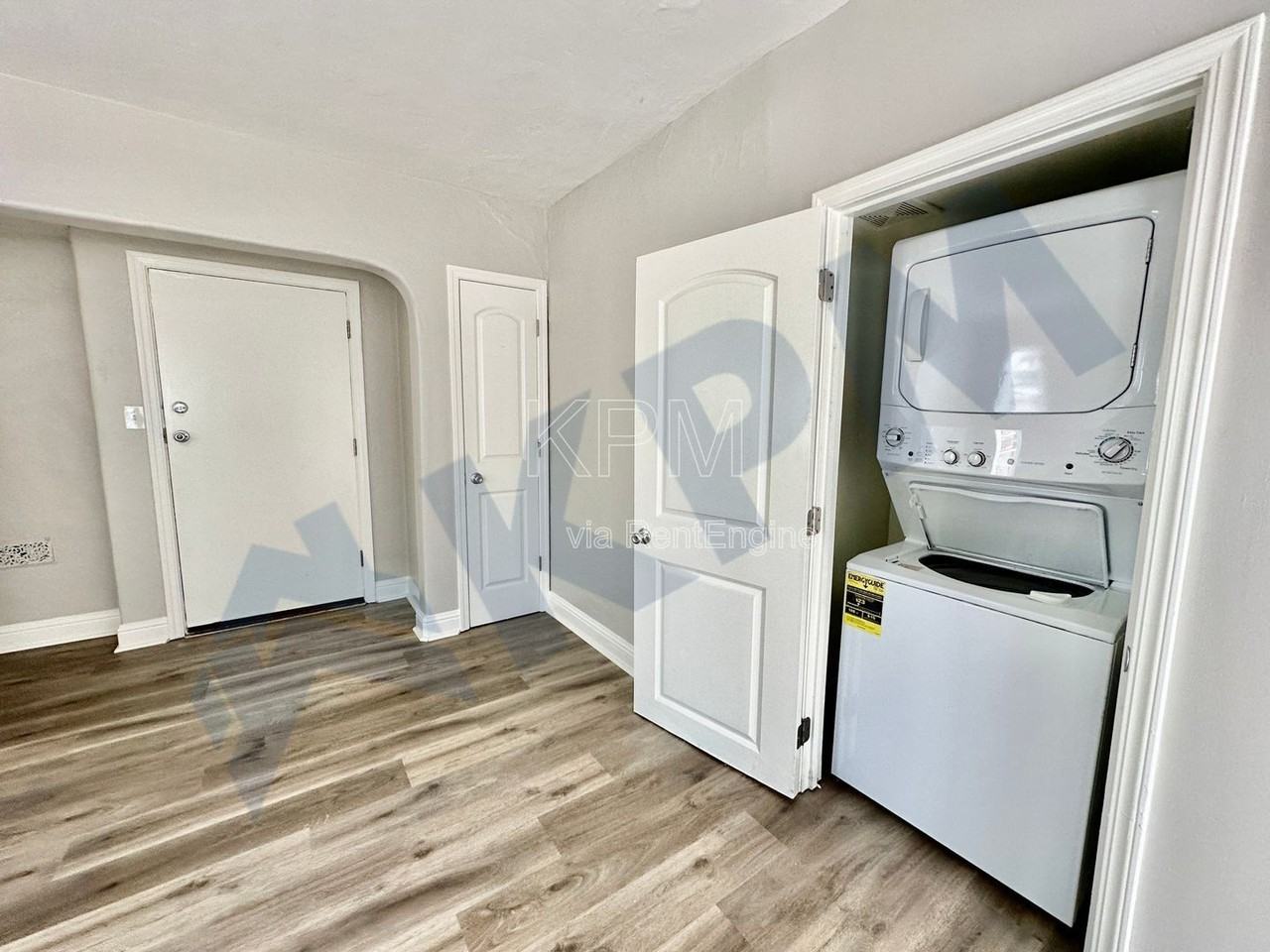 3414 Pacific Ave - Photo 6 of 29